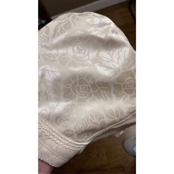 Playtex 18 Hour 4693 Wirefree Bra - Picture 10 of 10